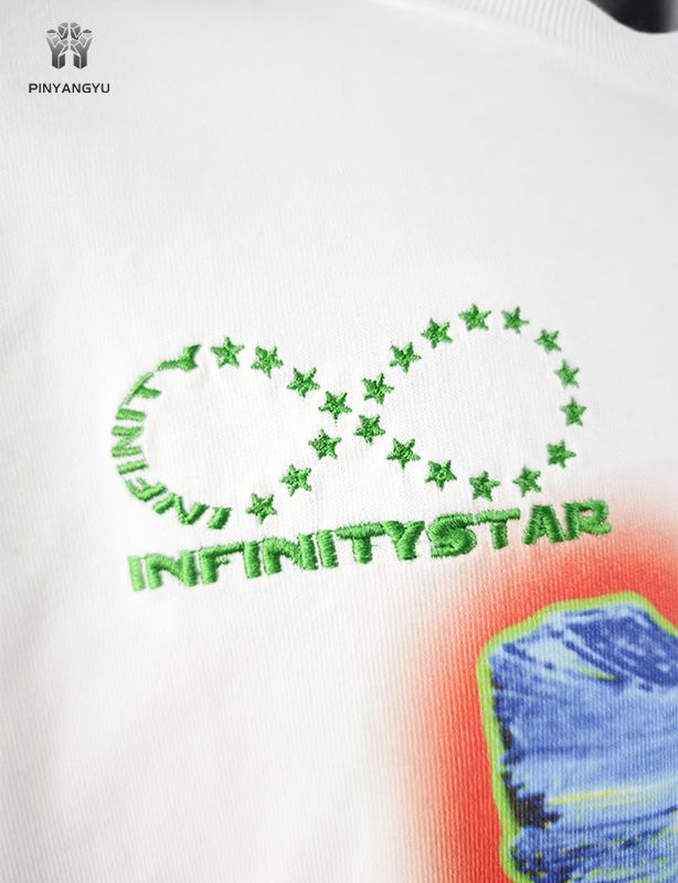 Impression DTG personnalisée et conception de broderie de style surdimensionné