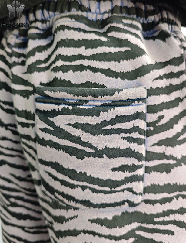 pantalon patch imprimé en sérigraphie et broderie complète