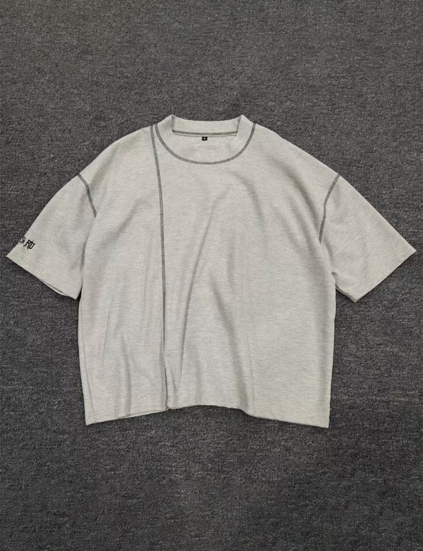 T-shirt en tricot gaufr&eacute; surdimensionn&eacute; OEM pour hommes - T-shirt doux et respirant pour un usage quotidien d&eacute;contract&eacute;